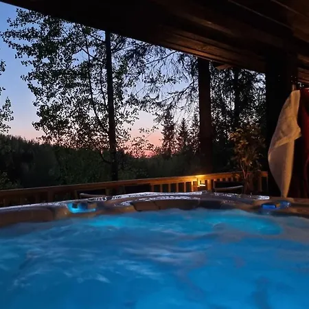 Lumi 10 Henkiloelle, Himos Laensihuippu *