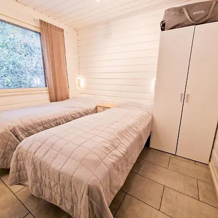 Lumi 10 Henkiloelle, Himos Laensihuippu