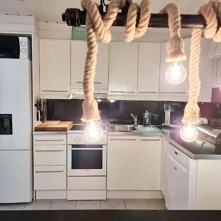 Lumi 10 Henkiloelle, Himos Laensihuippu